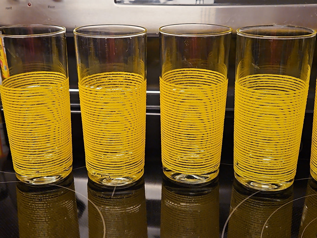 Set of 7 Vintage Culver Yellow Icicle Glasses Spaghetti String Glasses Rare!