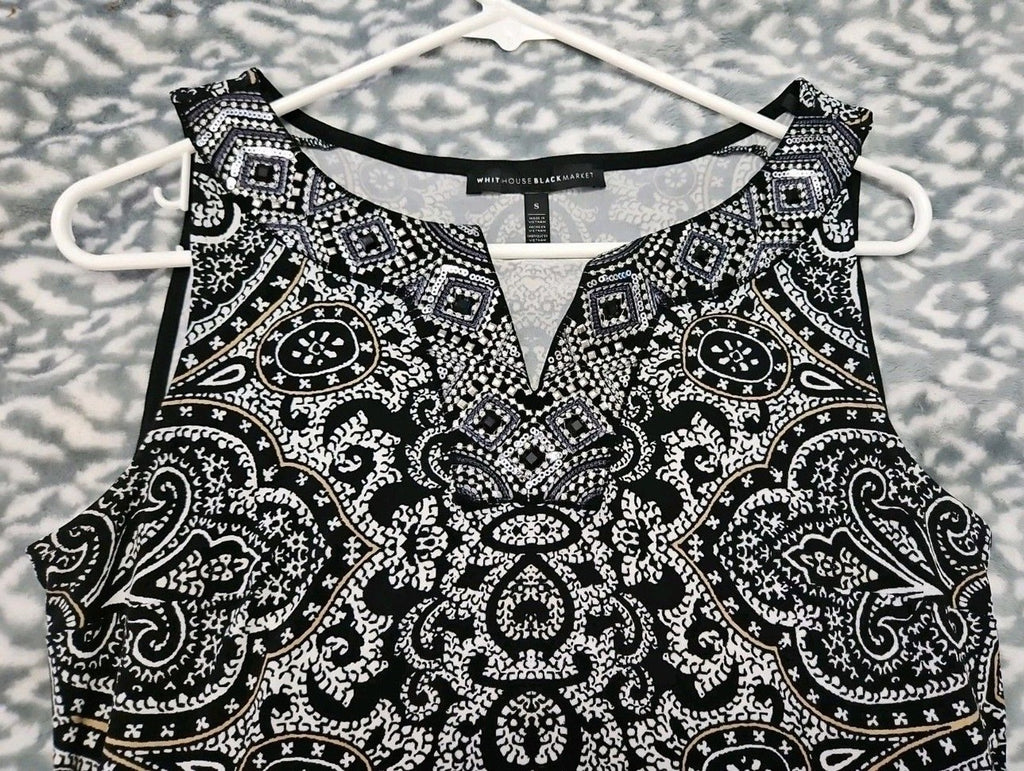 WHITE HOUSE BLACK MARKET Womens Embellished Neck Pleated Hem Size S Medallion