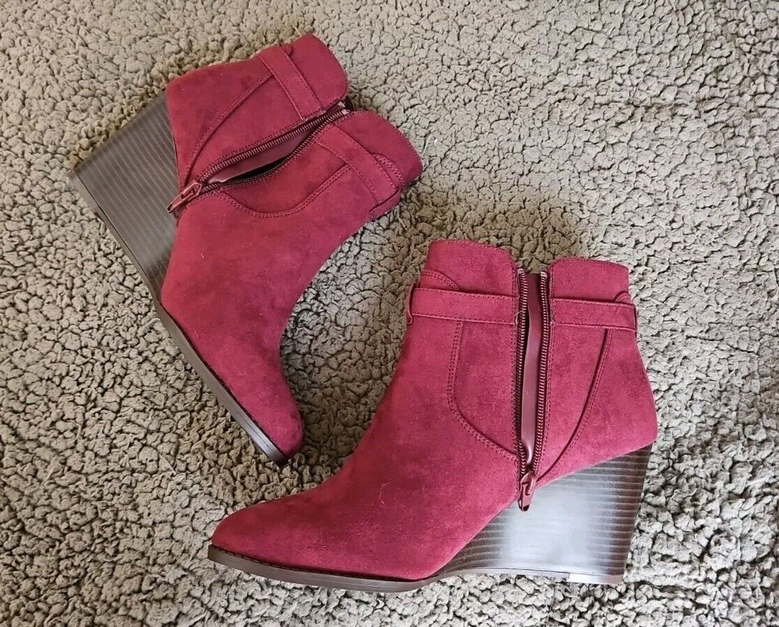 MARKET & SPRUCE Women's Burgundy Serah Faux Suede Boots, Size 10, NIP