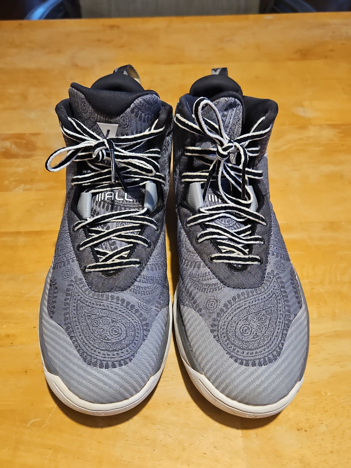 Adidas J Wall 1 Woven Paisley Grey & White Men’s Size 10 Basketball Shoes