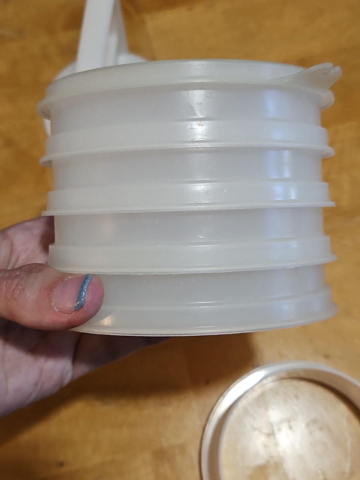 Set of 4 Vintage Tupperware Sheer Hamburger Keepers #882 W/ Lid & Press