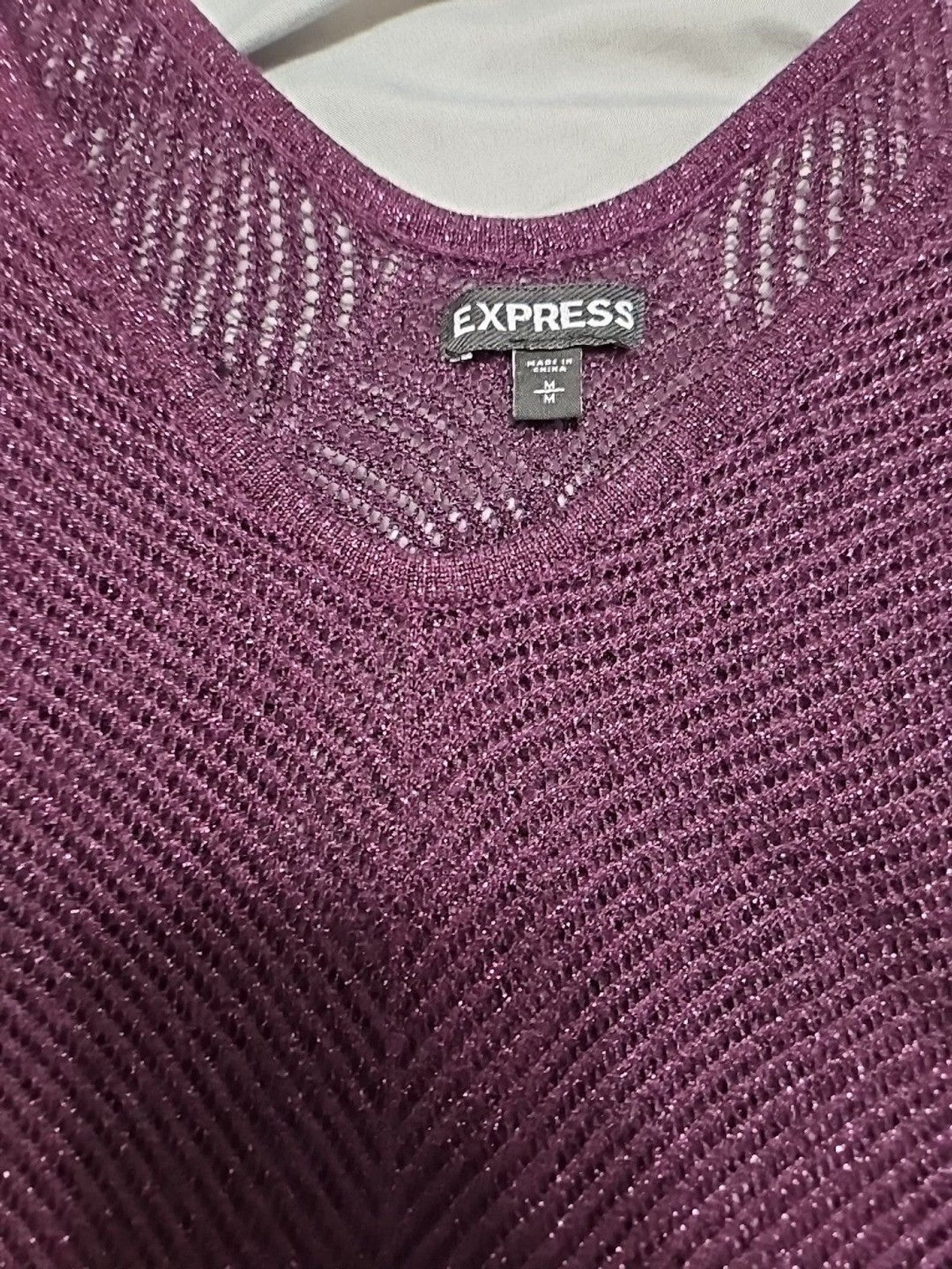 Express Womens Sz M Purple Metallic Hollow Knit V-Neck Long Sweater Tunic
