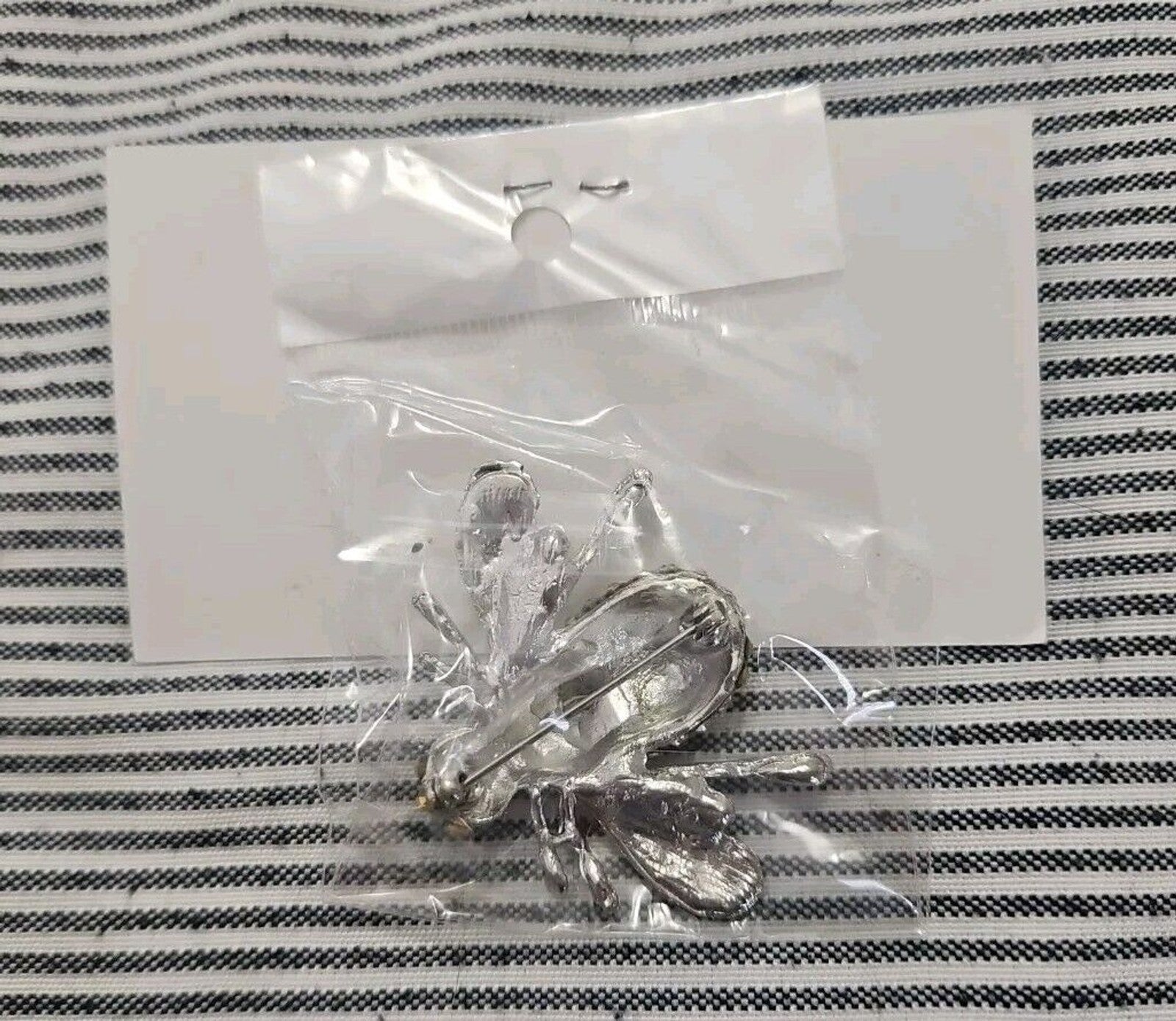 Thirty One 31 Consultant Start Swell Busy Bee Pin Silver W Rhinestones NIB