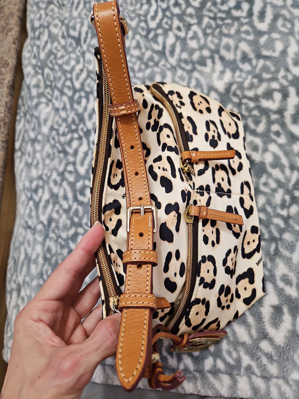EUC Dooney & Bourke Leopard Print Canvas Shoulder Bag Handbag With Dust Bag