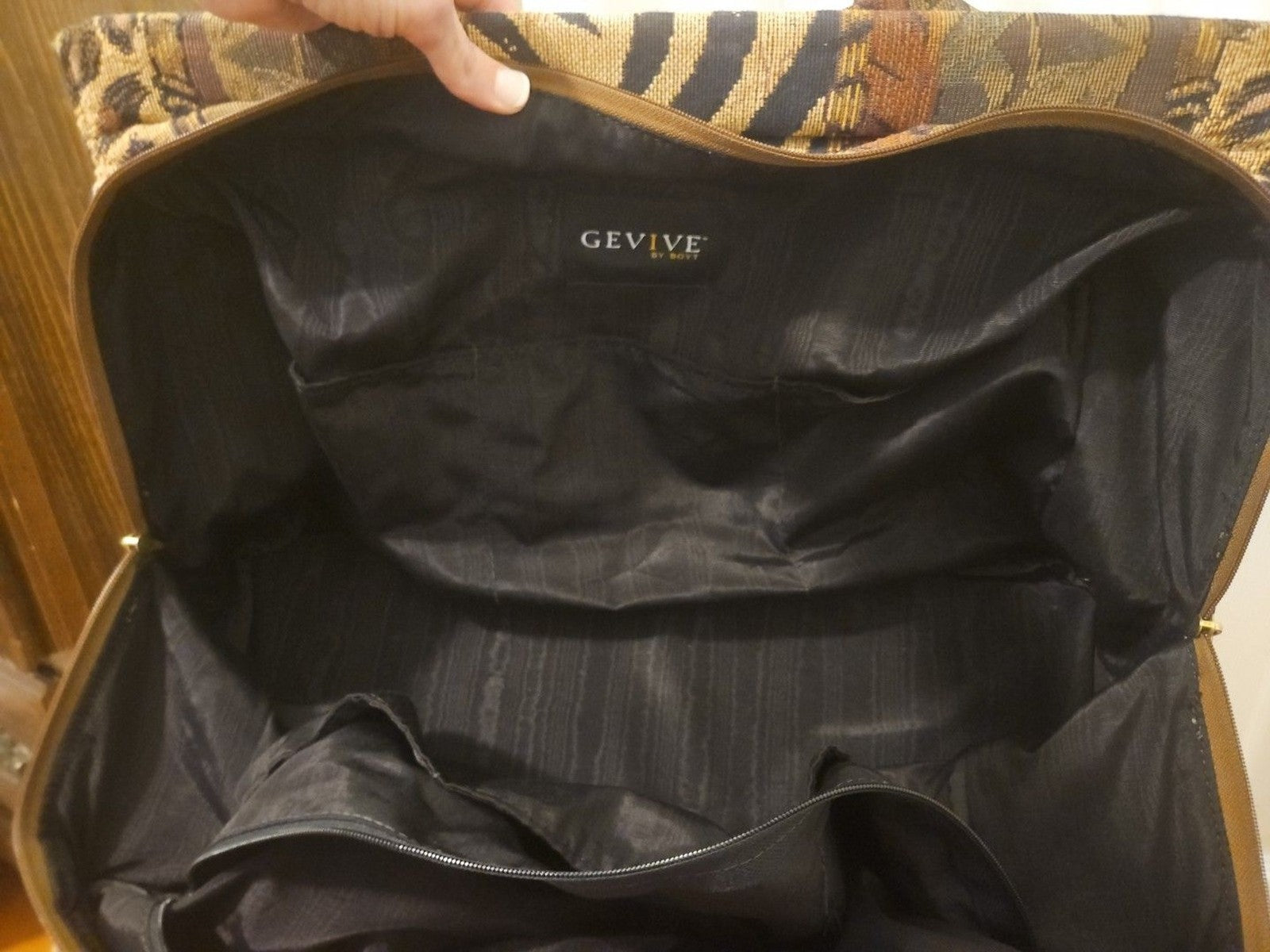 Vintage Gevive By Boyt Animal Print Tapestry Tote Duffle Bag Beautiful Condition
