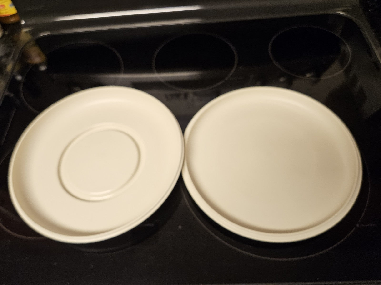 Vintage Tupperware Serve It All Replacement Plates #1531-4 & 1532-4 Almond