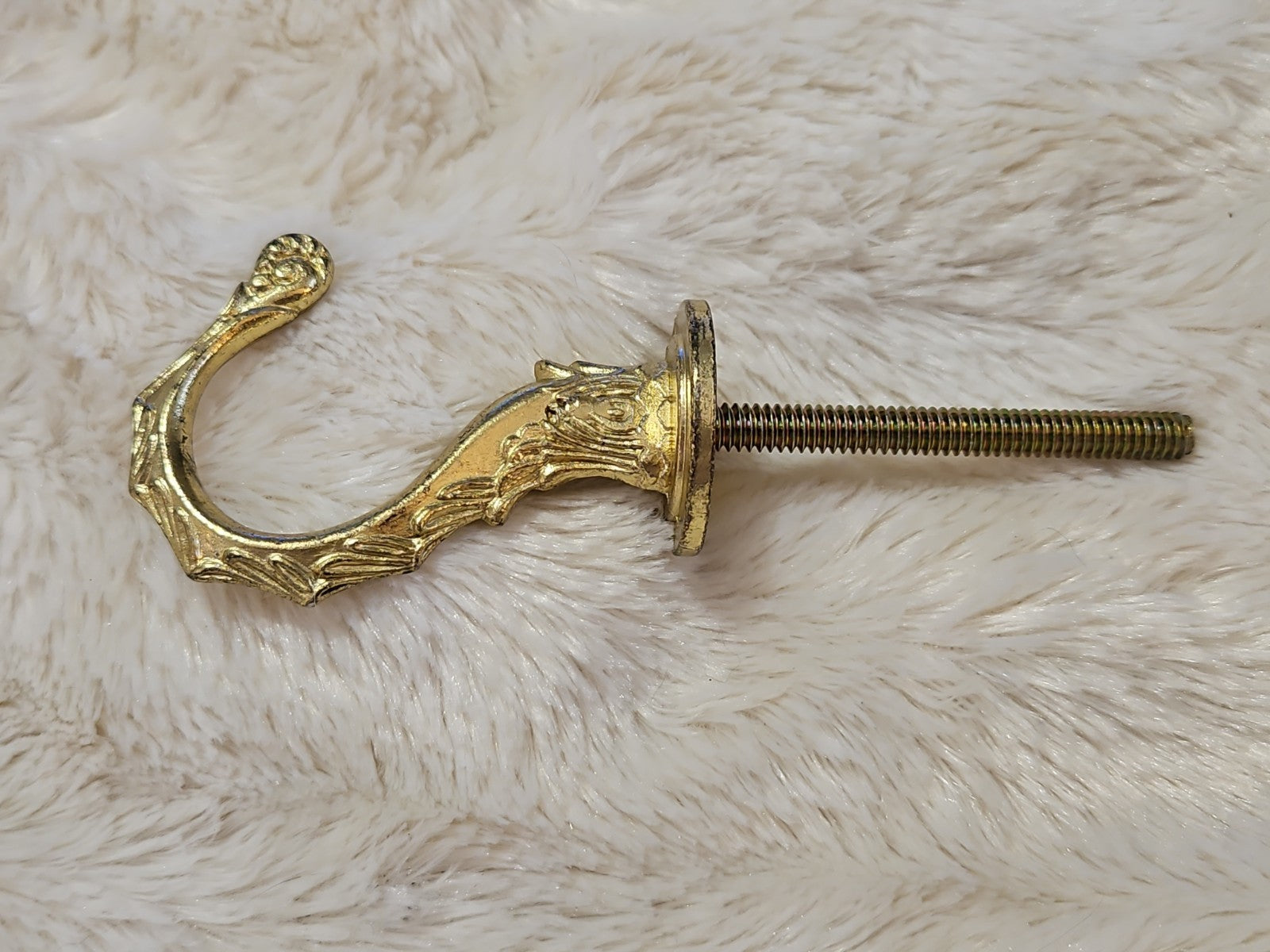 Vintage Brass Tone Wall Mounted Curtain Tie Back Hook Taiwan CSC #1