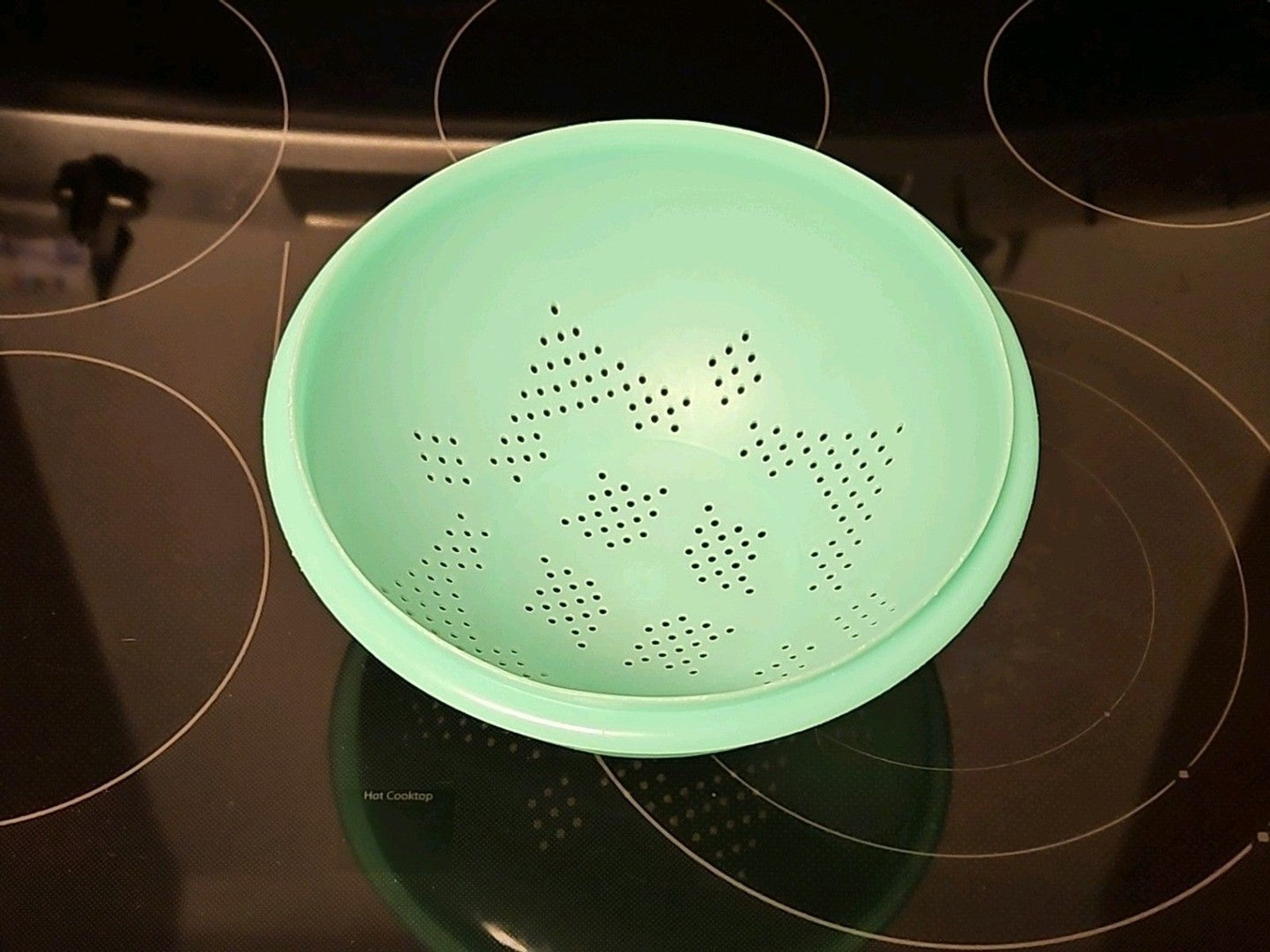 Vintage Tupperware Pasta Strainer Colander  Jadeite Green Footed 9''
