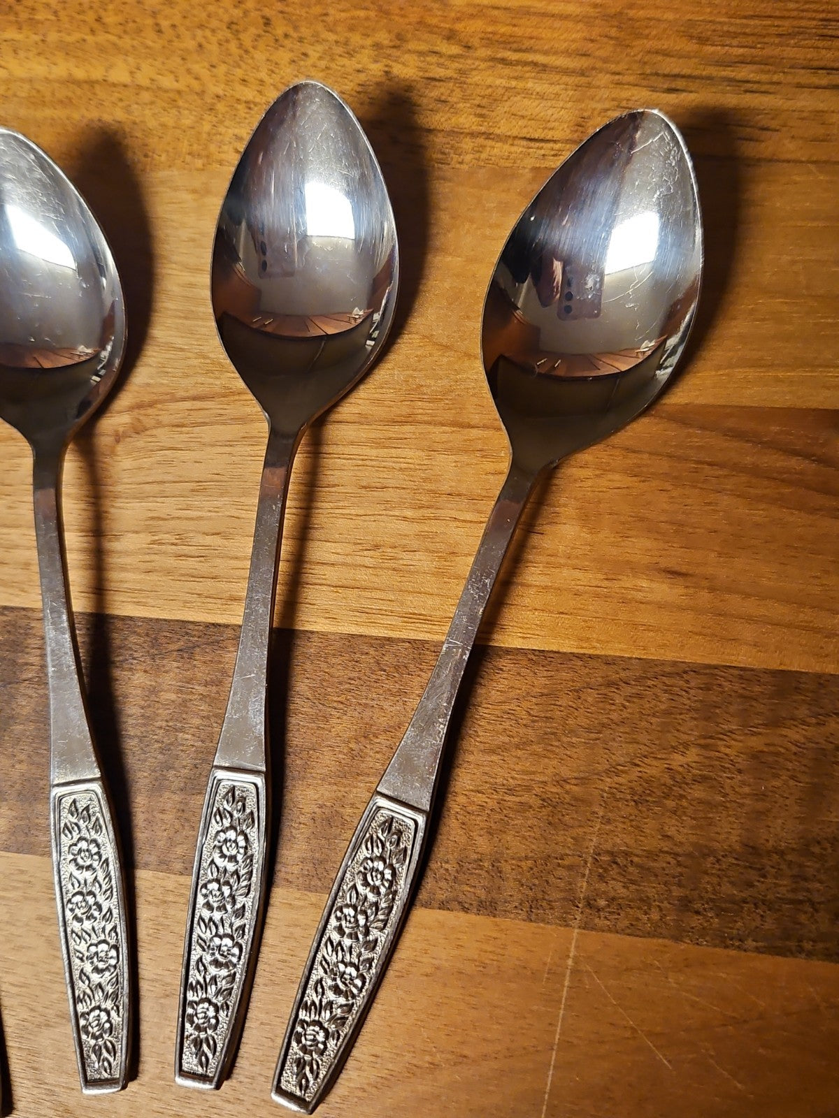 Lot Of 5 Vintage CustomCraft Stainless Steel Spoons CUS10 Rose Design Teaspoons