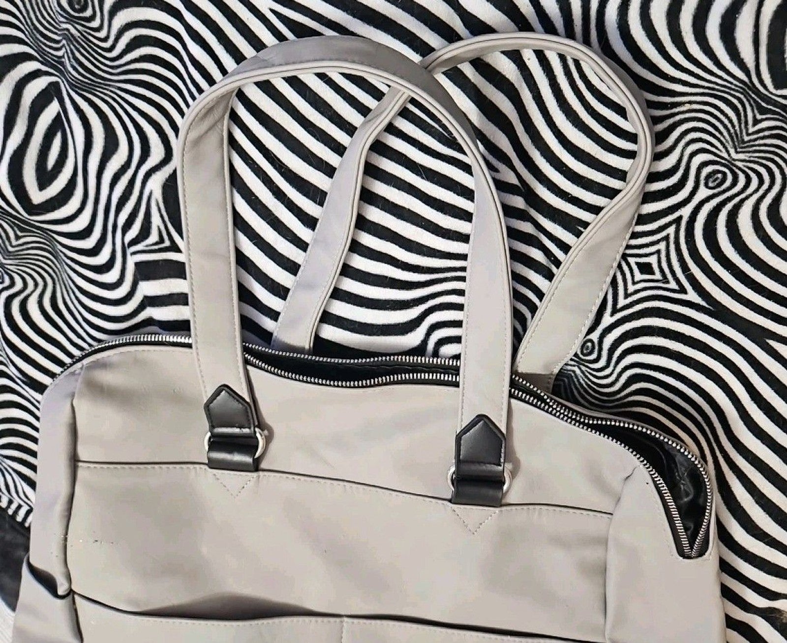 Paparazzi 'Life of the Party' Silver Gray Faux Leather Shoulder/Tote Bag