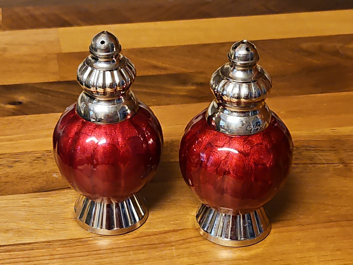 Julia Knight Peony 4” Salt & Pepper Shaker Set Pomegranate EUC