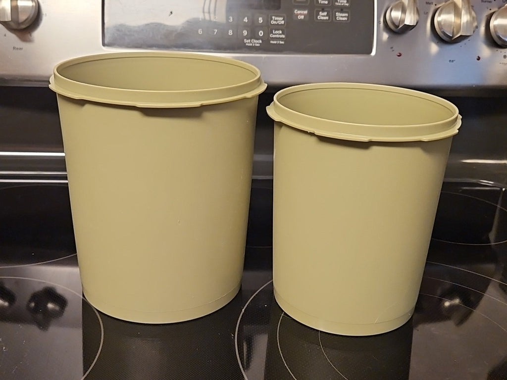 Set Of 2 Vintage Tupperware Olive Canisters #807 & #809 W/ 1 Sheer Lid #810