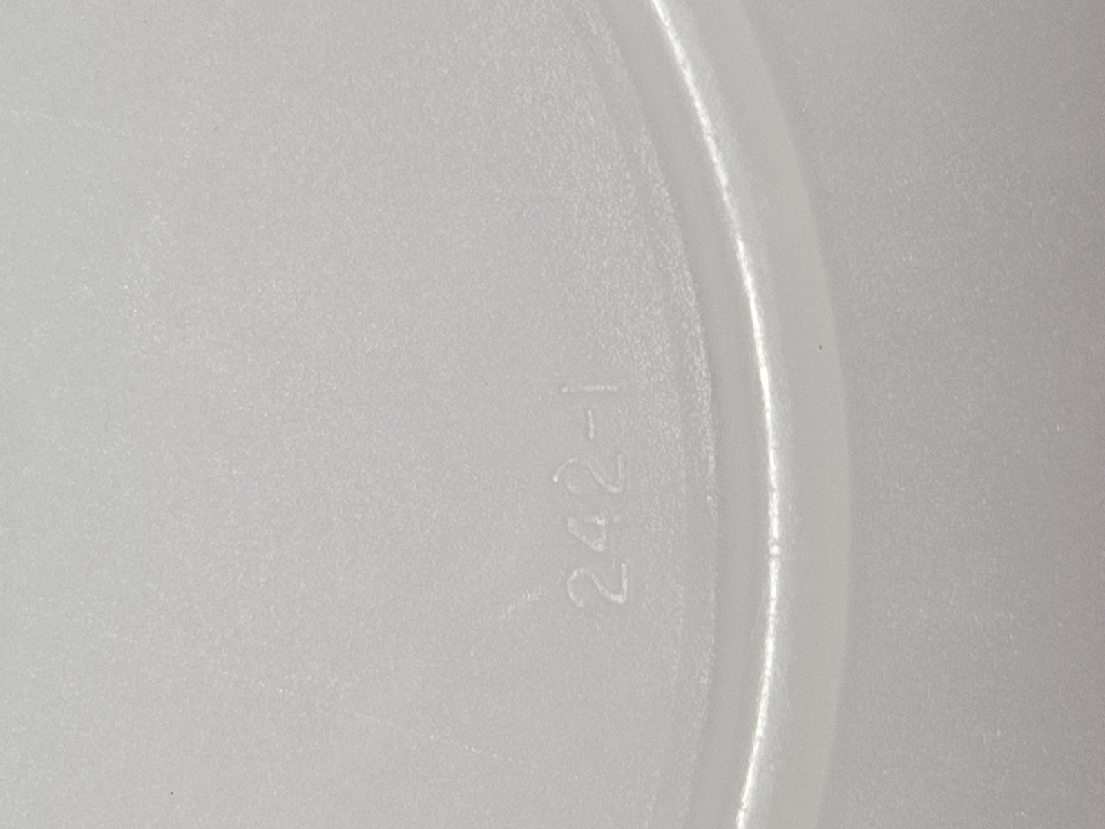 Vintage Tupperware Sheer Cupcake Keeper #242 w/Lid Seal #224 READ