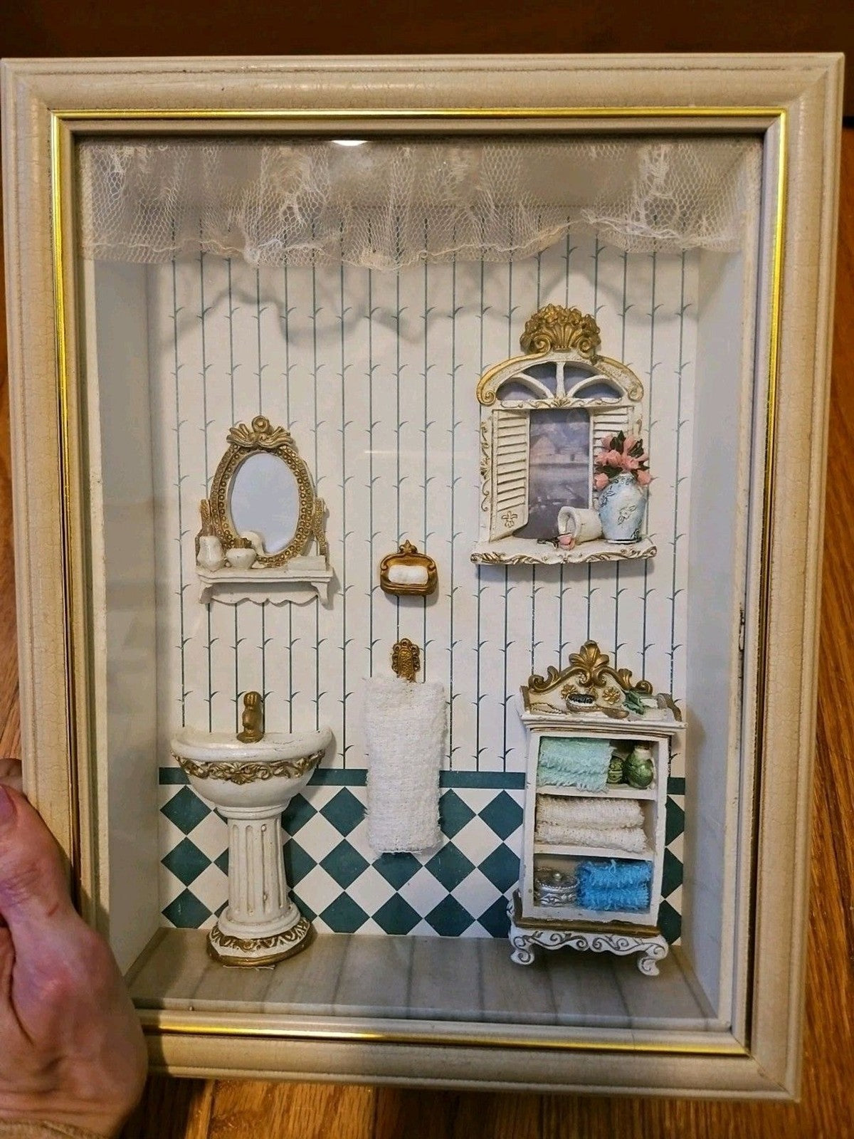Vintage Diorama Victorian Bath Room Miniature Dollhouse Furniture Shadow Box