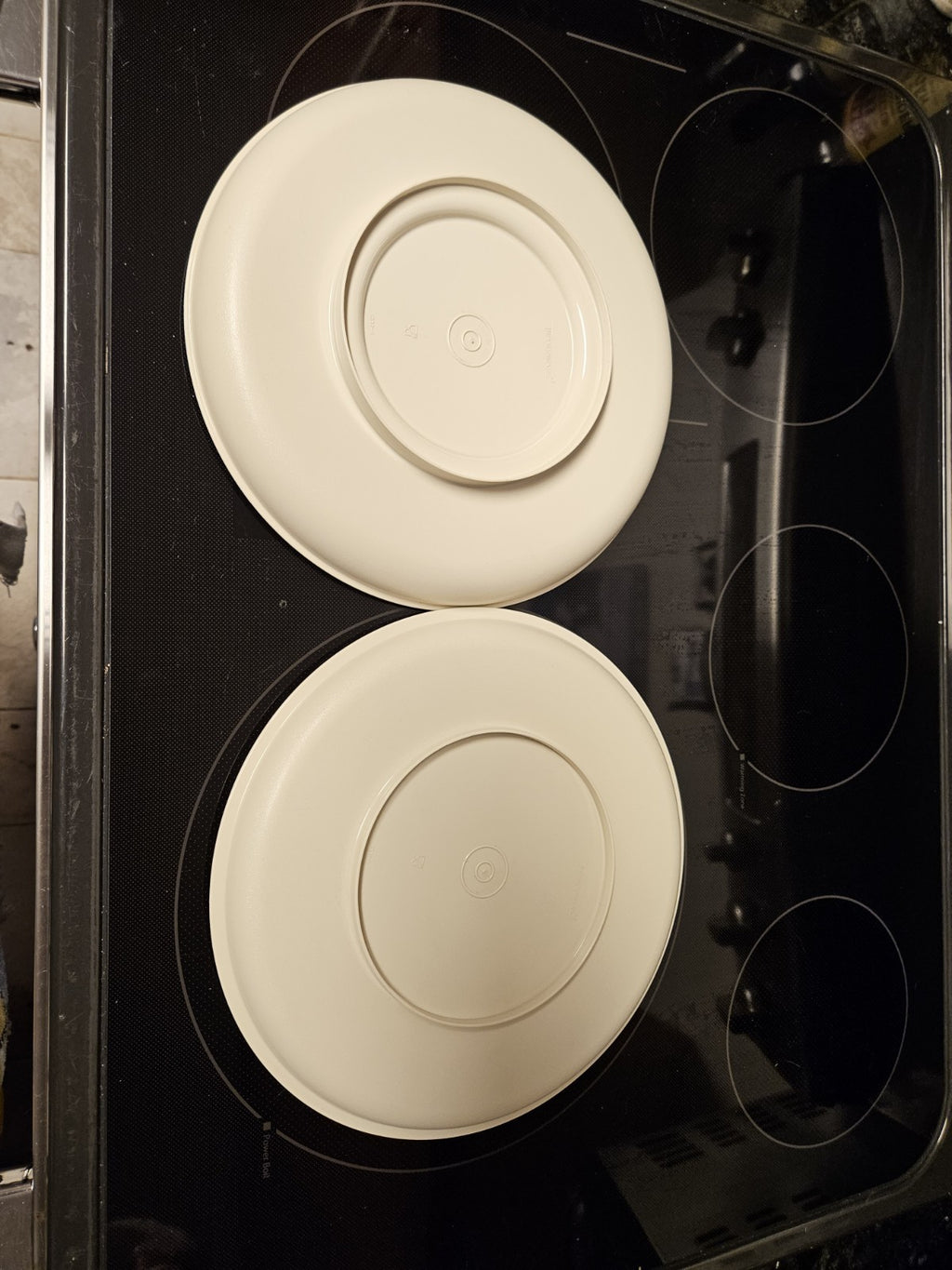 Vintage Tupperware Serve It All Replacement Plates #1531-4 & 1532-4 Almond