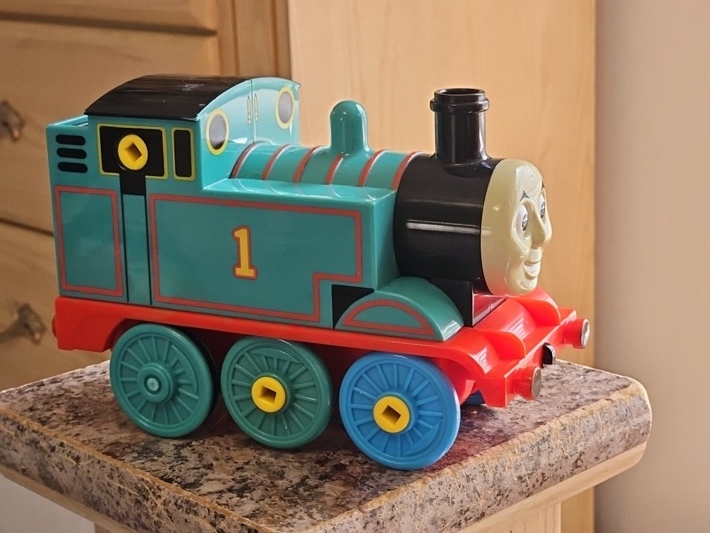 Thomas The Tank Tomy Motorized Train Engine 2004 6.5" Non Functioning Parts Only