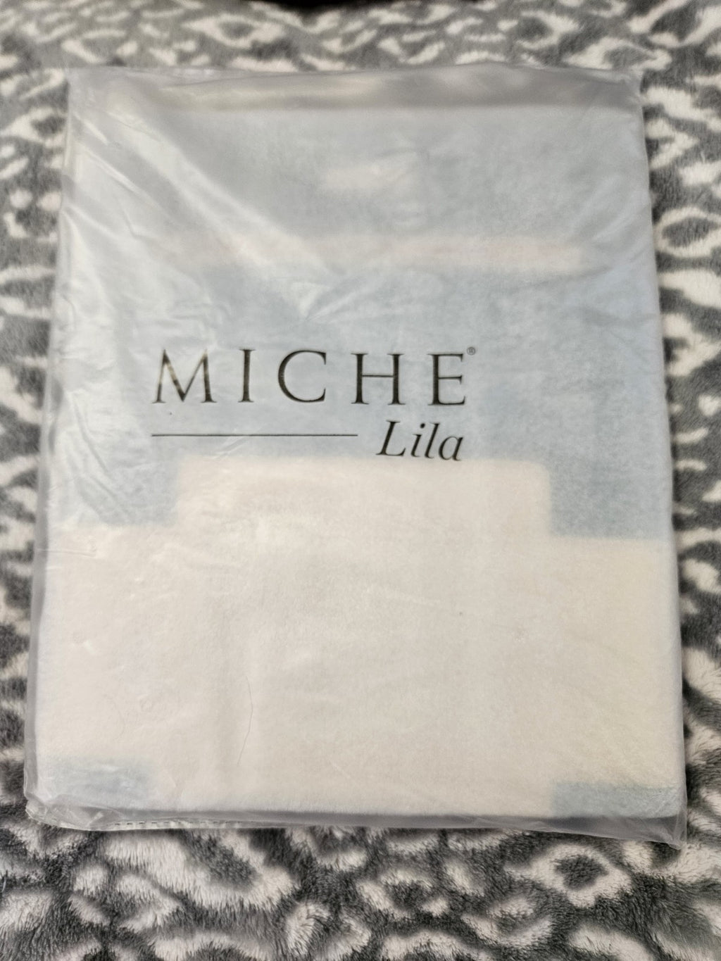 New In Package Retired Miche Petite Shell Lila Teal & White Faux Leather