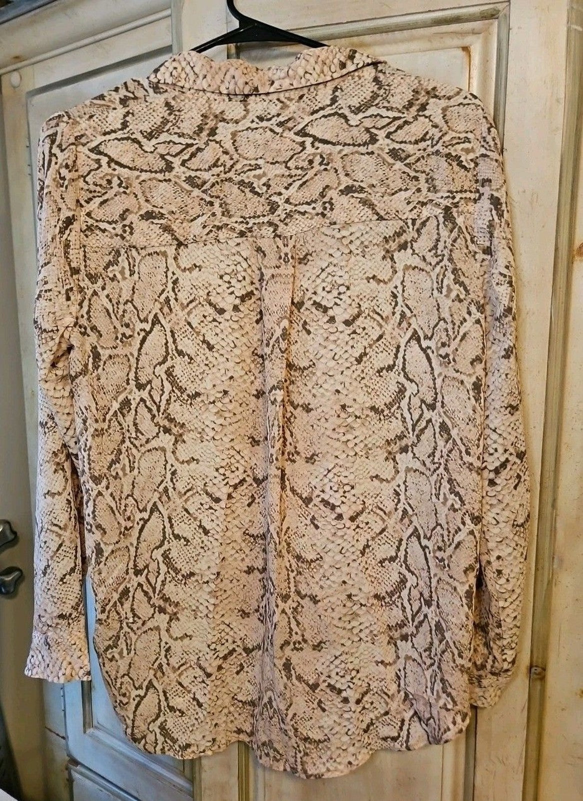 Rose + Olive Womens Blouse Sz Small Pink Snake Print Button Down Long Sleeve