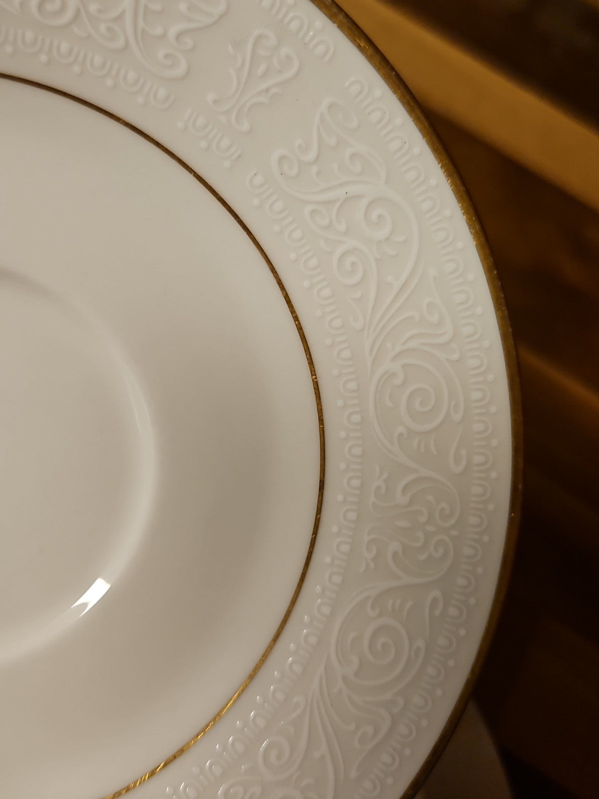 Set of 6 Vintage Noritake Ivory China Tulane 7562 6" Saucers White Scroll Gold
