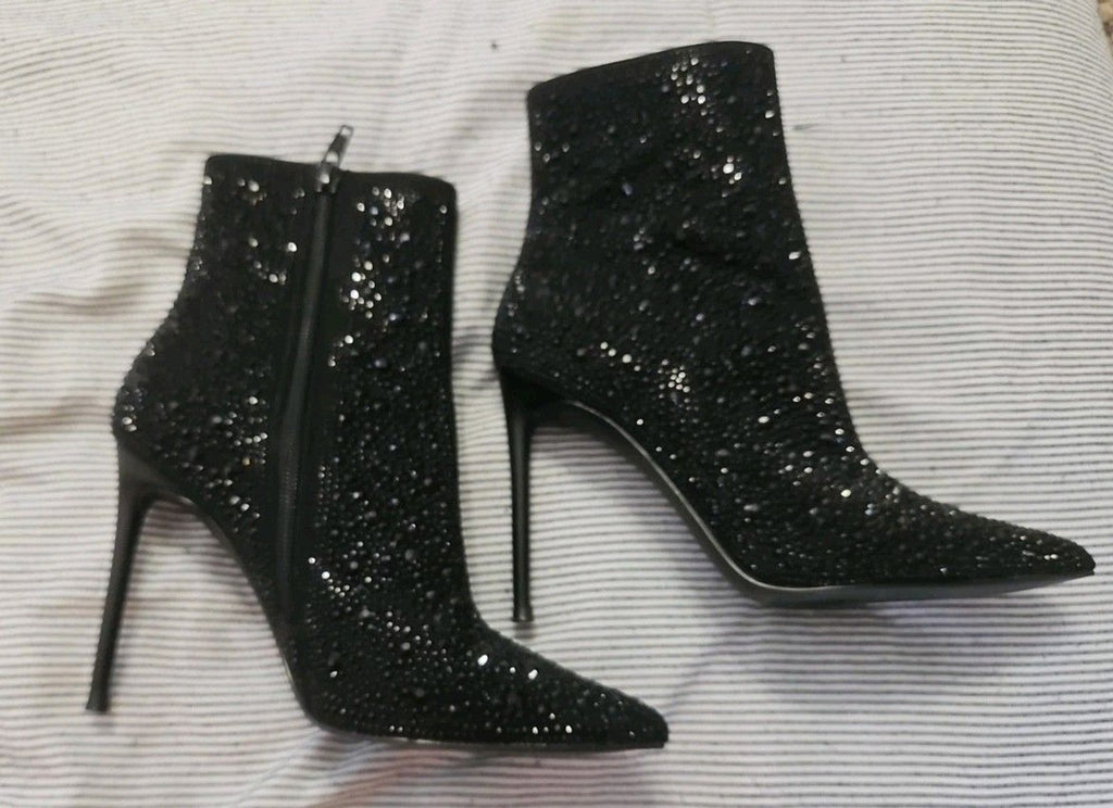 Steve Madden Black Rhinestone Studded Valora Boots Size 6 M