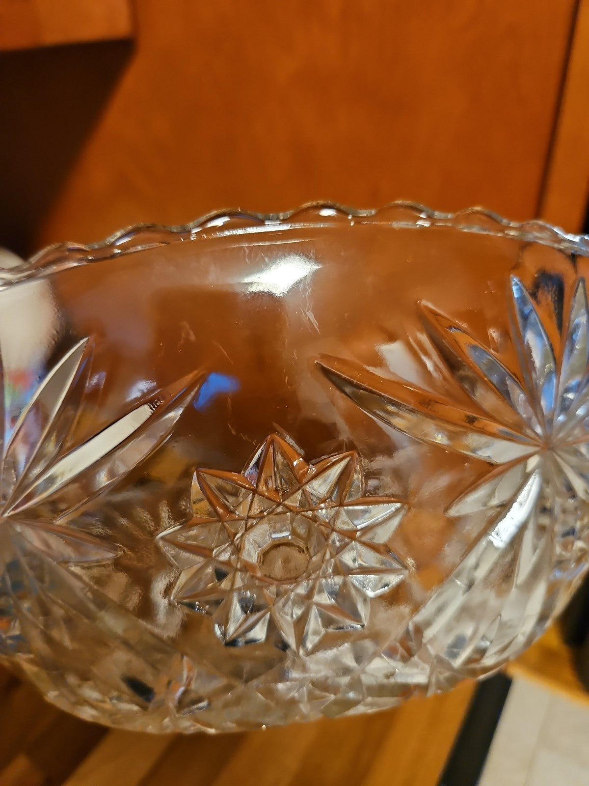 Vintage EAPC Anchor Hocking Star Burst Pressed Glass Bowl 10.75" Round EUC