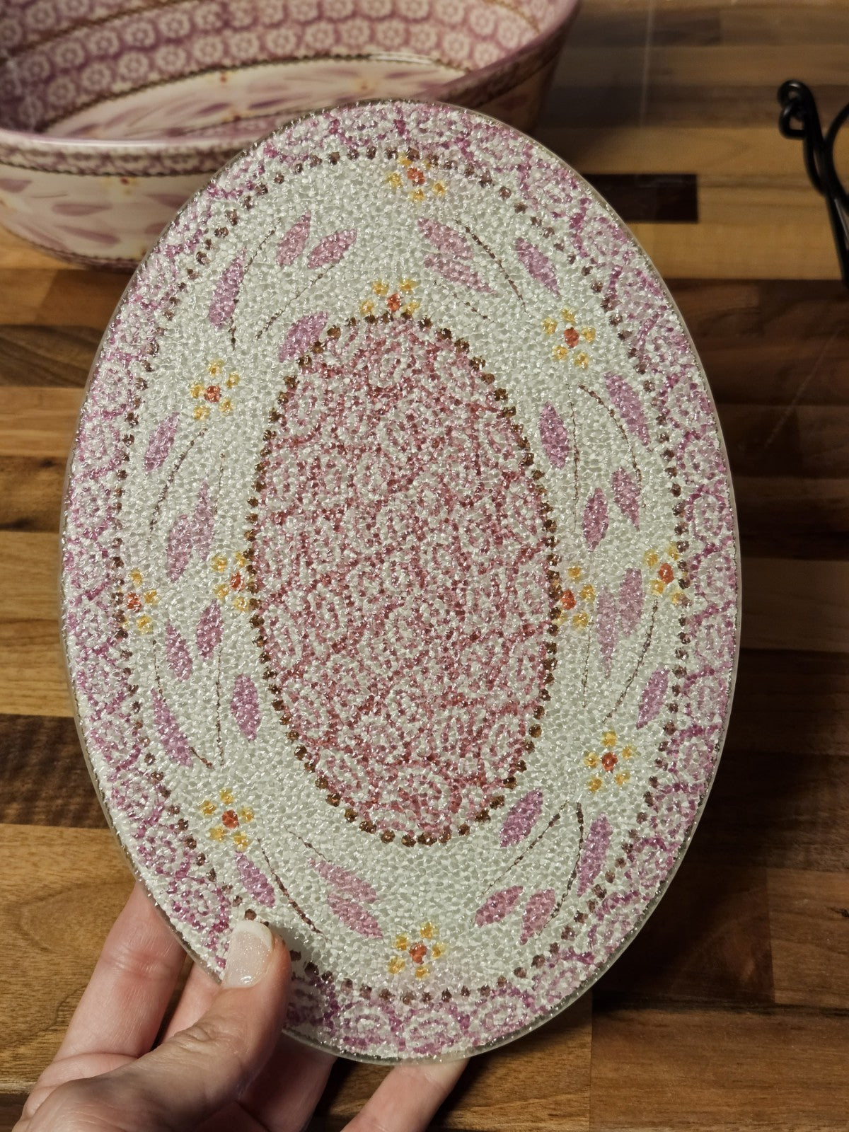 Temptations By Tara Old World Lilac Oval Baker 2.5 qt. Metal Rack & Trivet