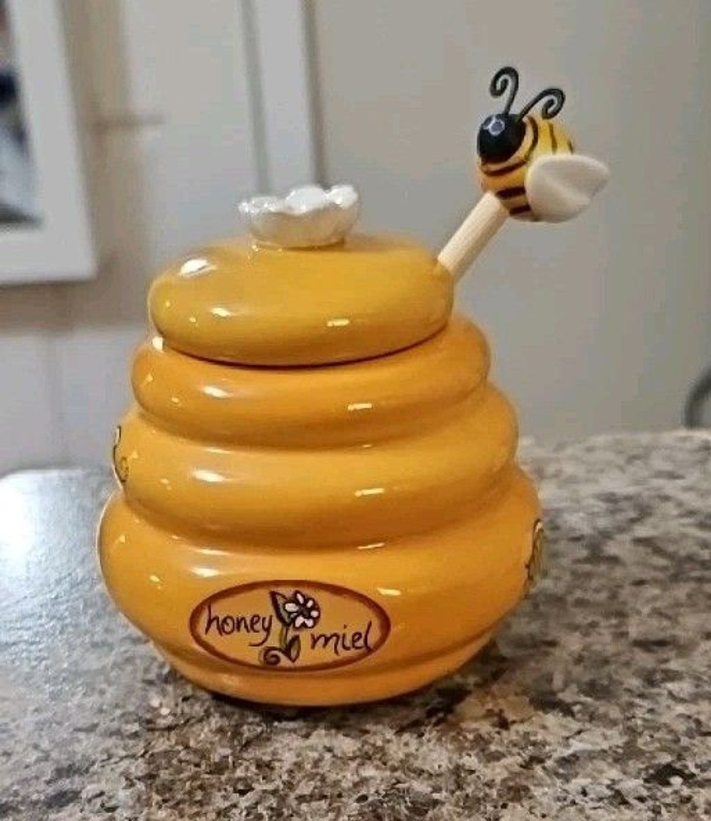 Honey Miel ( French) Ceramic Beehive Jar Pot w Wood Bumble Bee Dipper 3" Kitchen