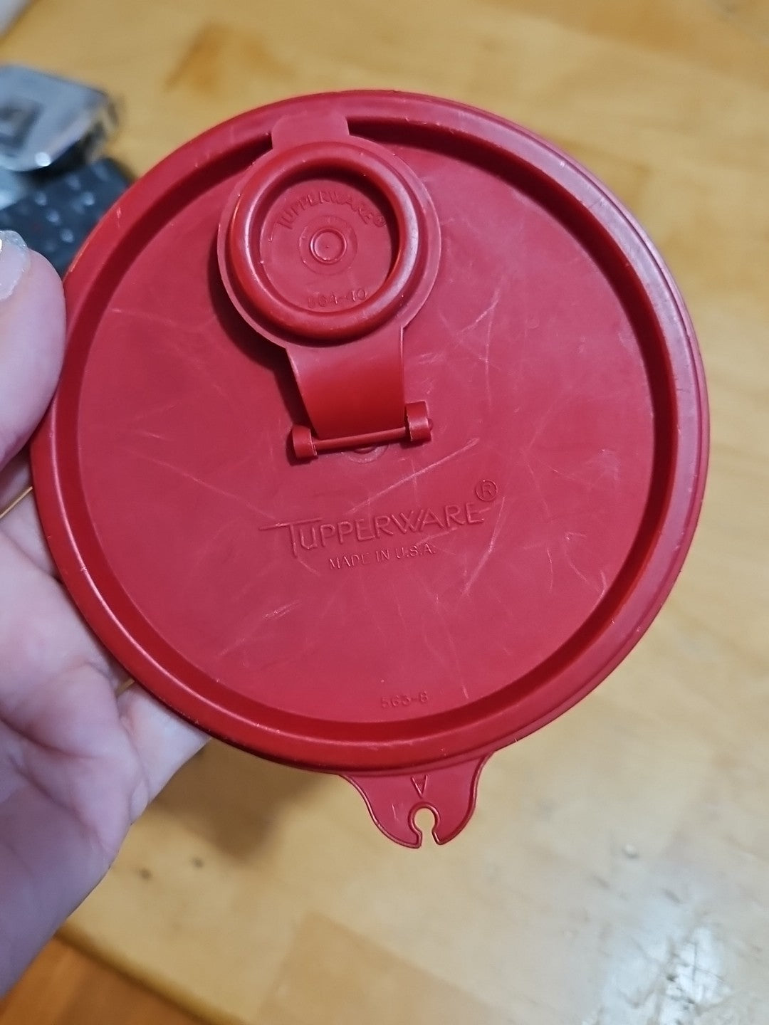 Vintage Tupperware 261 Sheer Handolier Pitcher Red Flip Top Seal 563