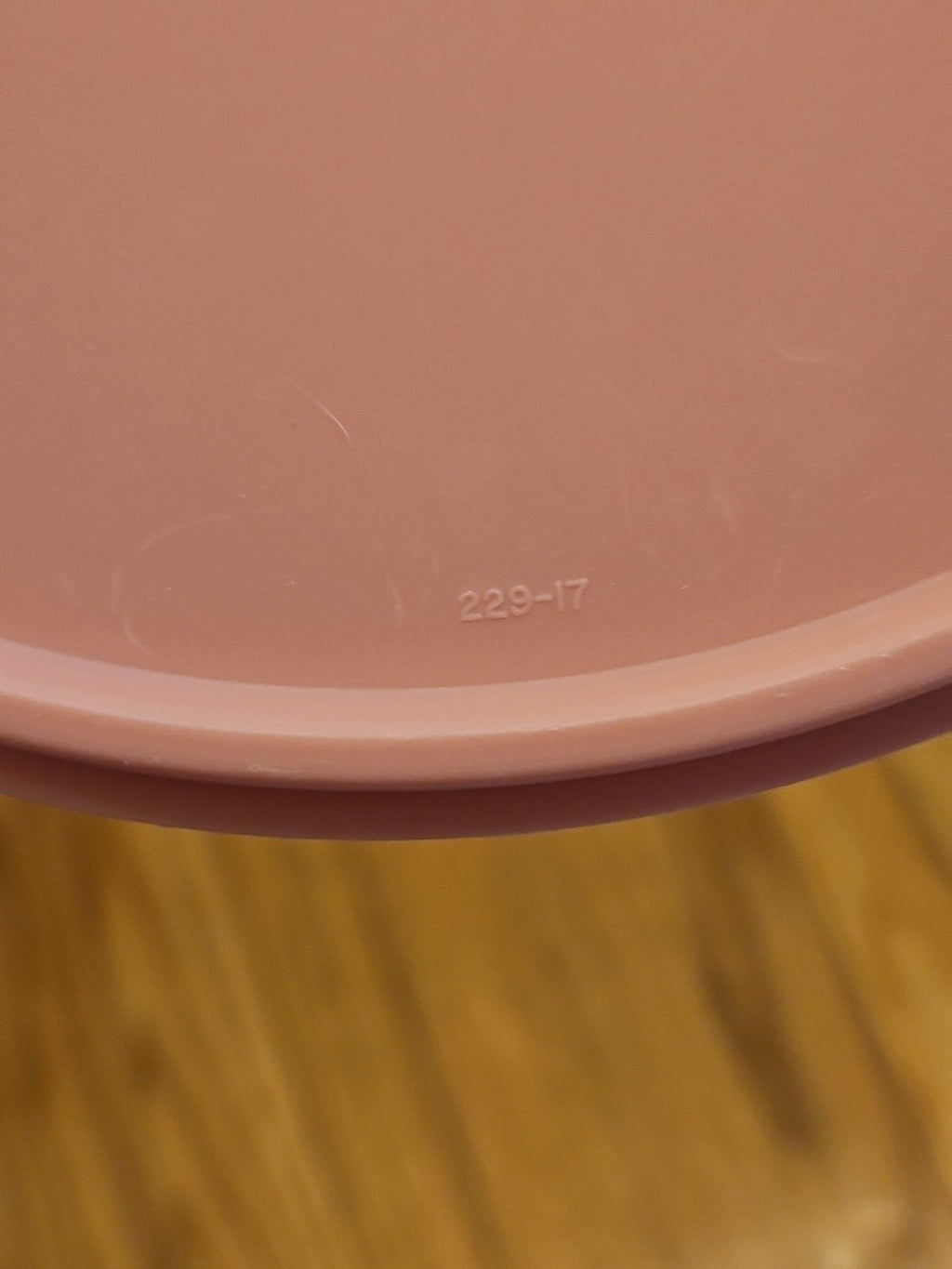 Vintage Tupperware Wonderlier Replacement Lid #229 Pink 8"