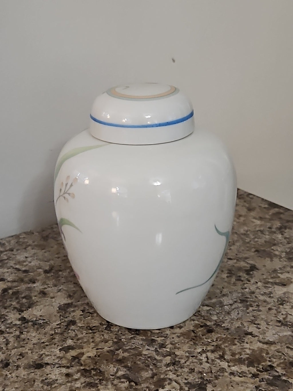 Vintage Chinoiserie Ginger Jar With Lid Purple Orchid & Blue Lily W Gold Accent