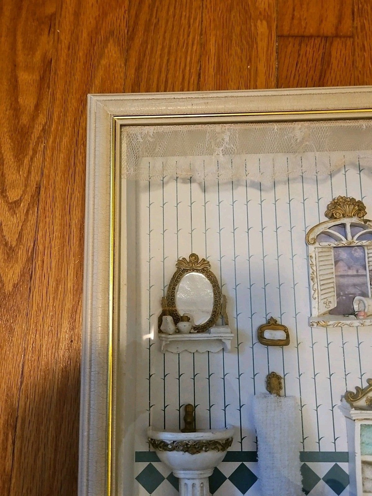 Vintage Diorama Victorian Bath Room Miniature Dollhouse Furniture Shadow Box