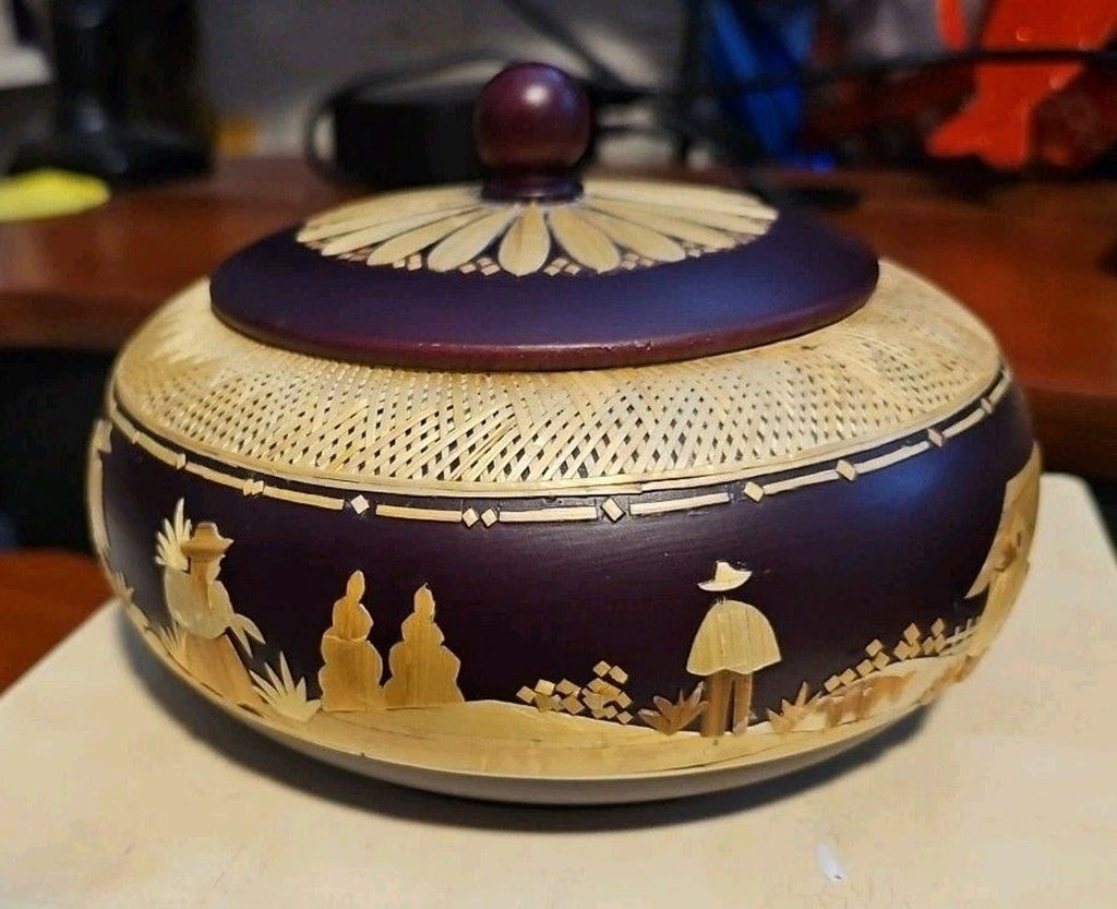Handmade Straw Marquetry Wooden Trinket Bowl W/ Lid Village Scenery 6” Round