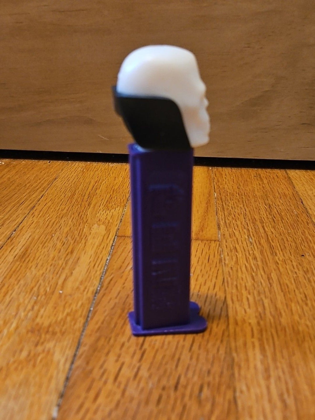 Vintage 1971 Purple Pez Dispenser Dr Skull Skeleton with Feet Made in Slovenia