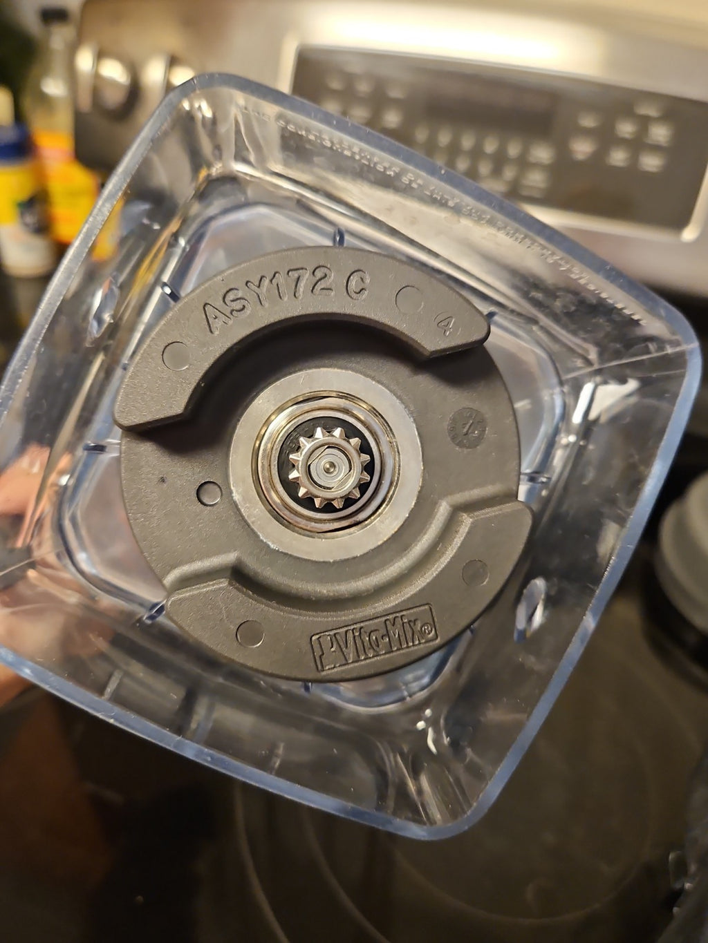 Vitamix 6300 Model VM0102B W/ 64oz & 32oz Pitchers & Lids No Tamper - Works!