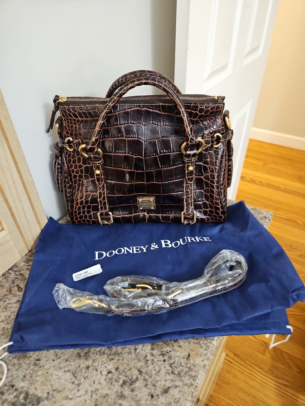 Y2K Dooney & Bourke Croco Fino Leather Satchel Brown T Moro Near Mint