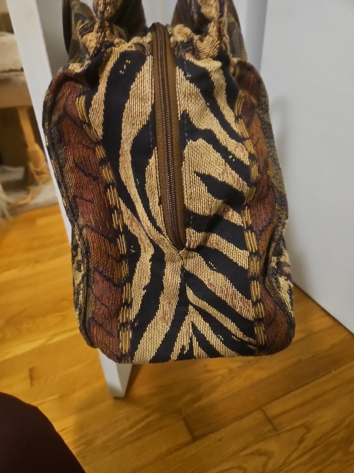 Vintage Gevive By Boyt Animal Print Tapestry Tote Duffle Bag Beautiful Condition