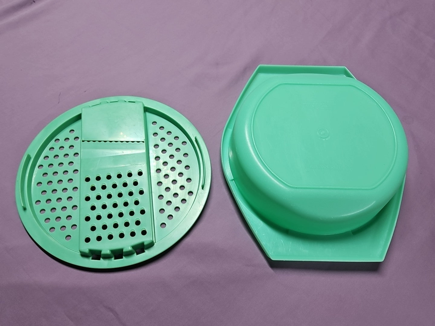 Vintage Tupperware Cheese Grater W/Bowl Jadeite Green 2 Pc Set - No Lid