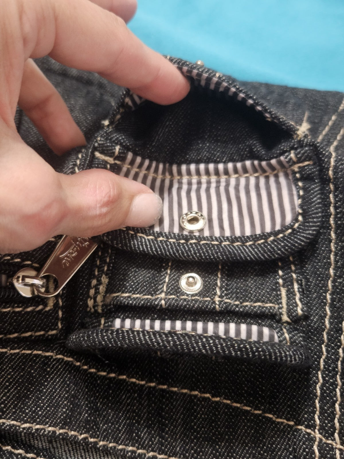 NWOT Thirty-One Fitted Purse Skirt Dark Wash Denim With Pocket Accents