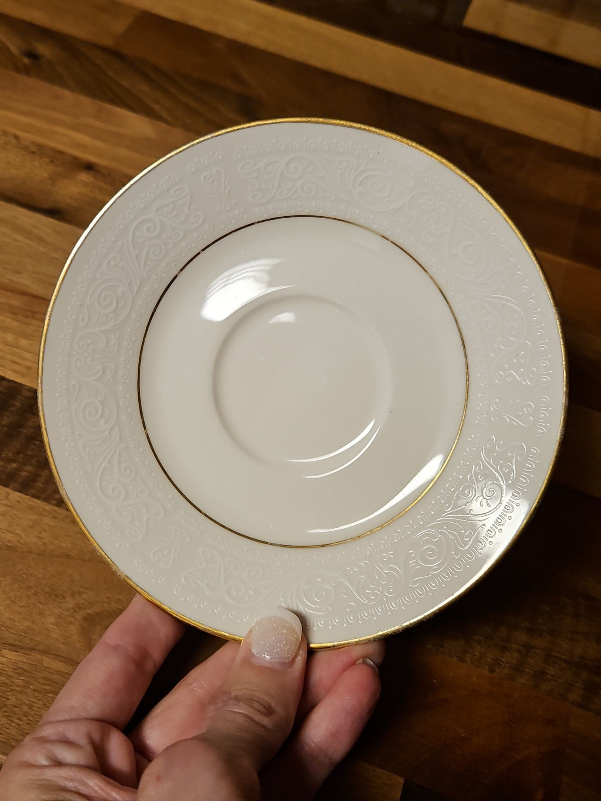 Set of 6 Vintage Noritake Ivory China Tulane 7562 6" Saucers White Scroll Gold