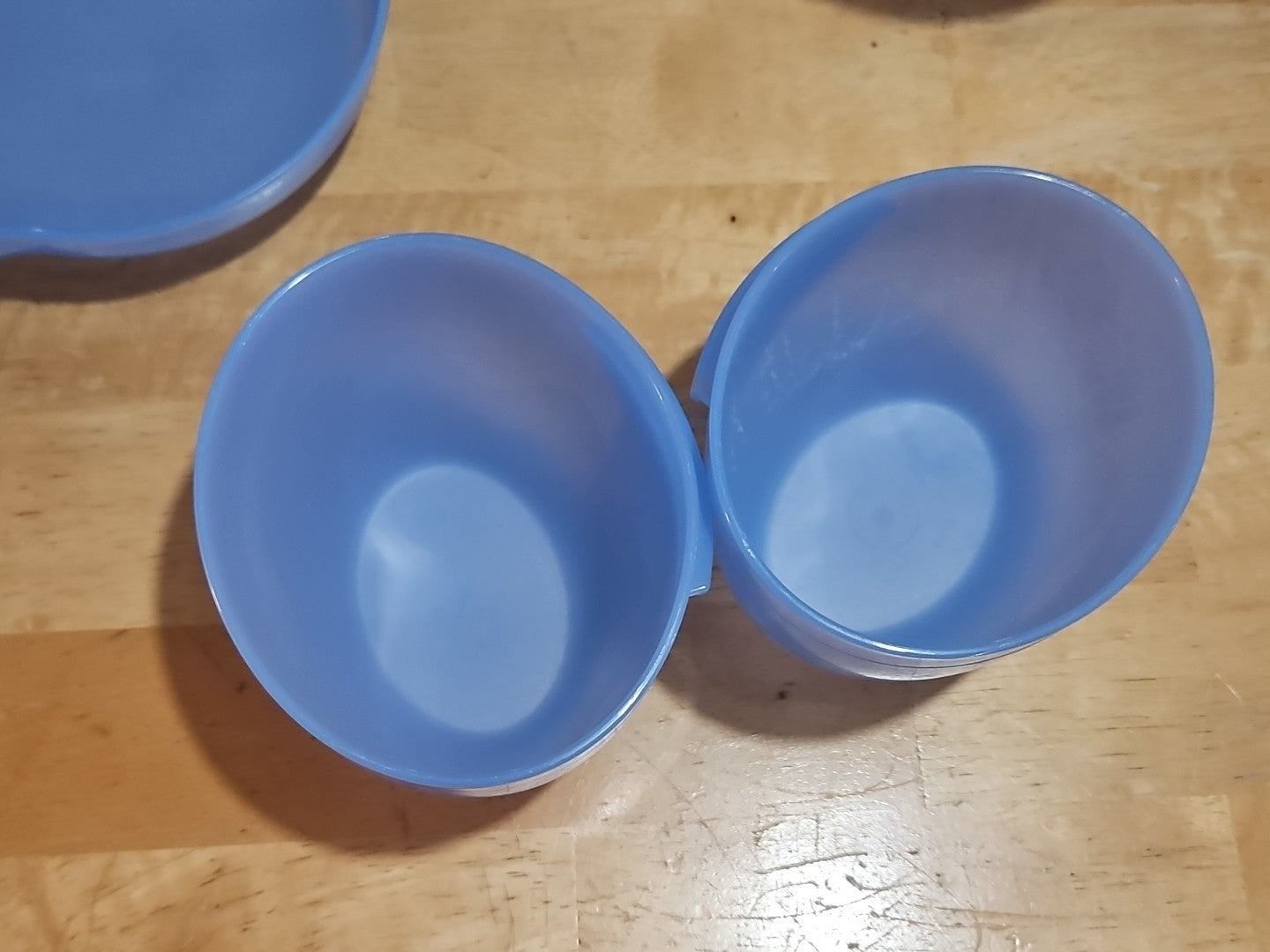 Tupperware Light Blue Chip N Dip 6 Piece Set Serving Platter 1.5 Gal