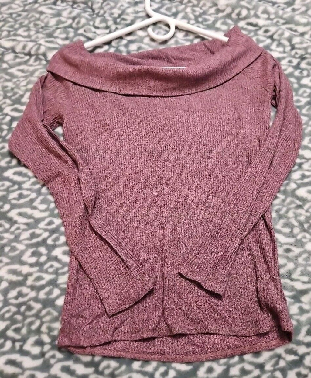 Express One Eleven Purple Pink Soft Off The Shoulder Lightweight Sweater Large