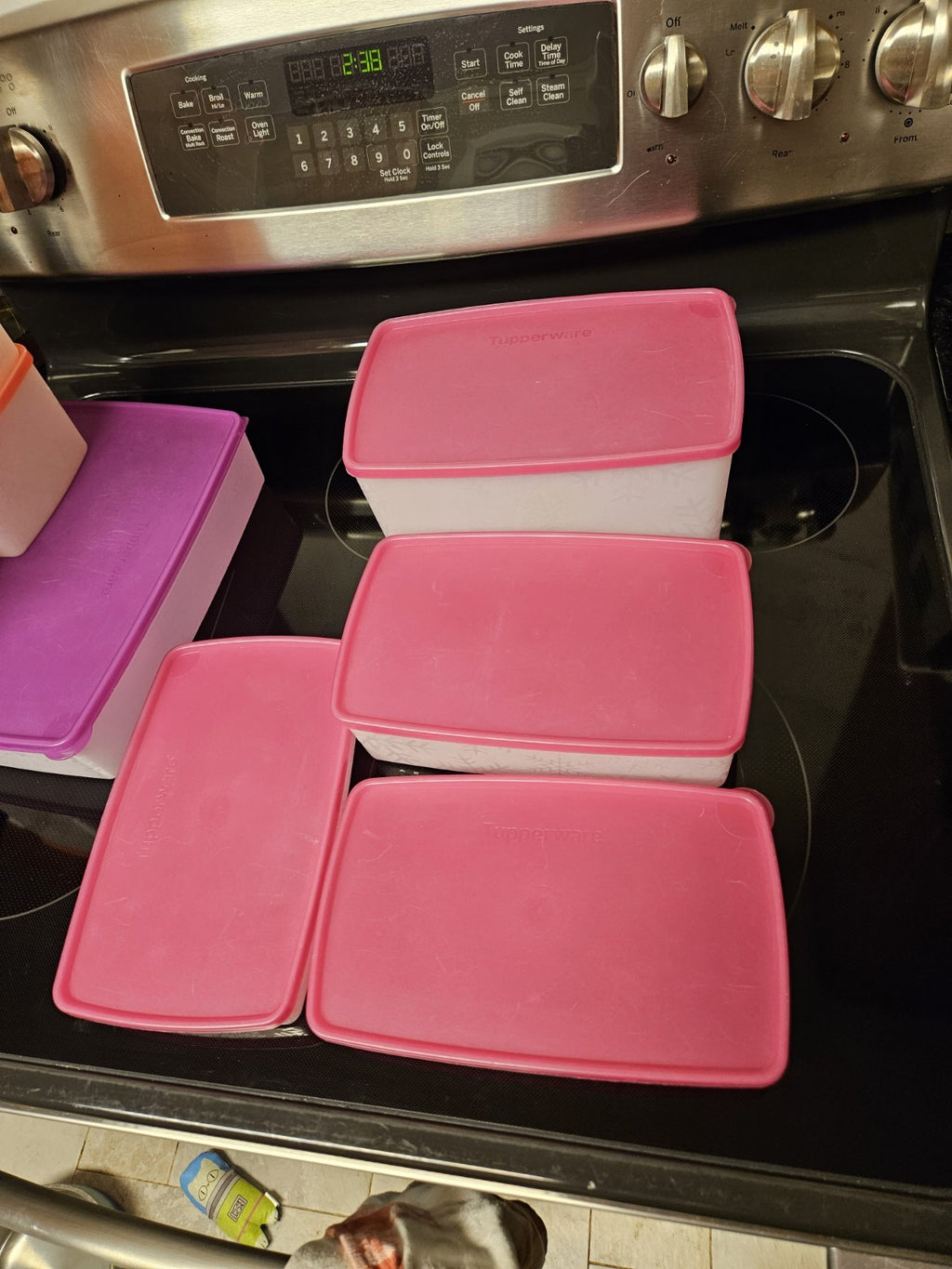 Set Of 11 Tupperware Freezer Mates Snowflake Pattern Assorted Sizes W Pink Lids