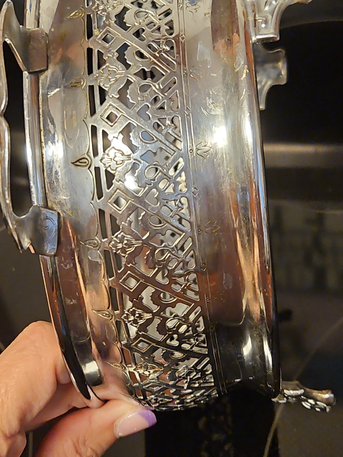 Vintage Pyrex Etched Floral Glass Casserole Dish w/ Lid & Silver Carrier 623 - C