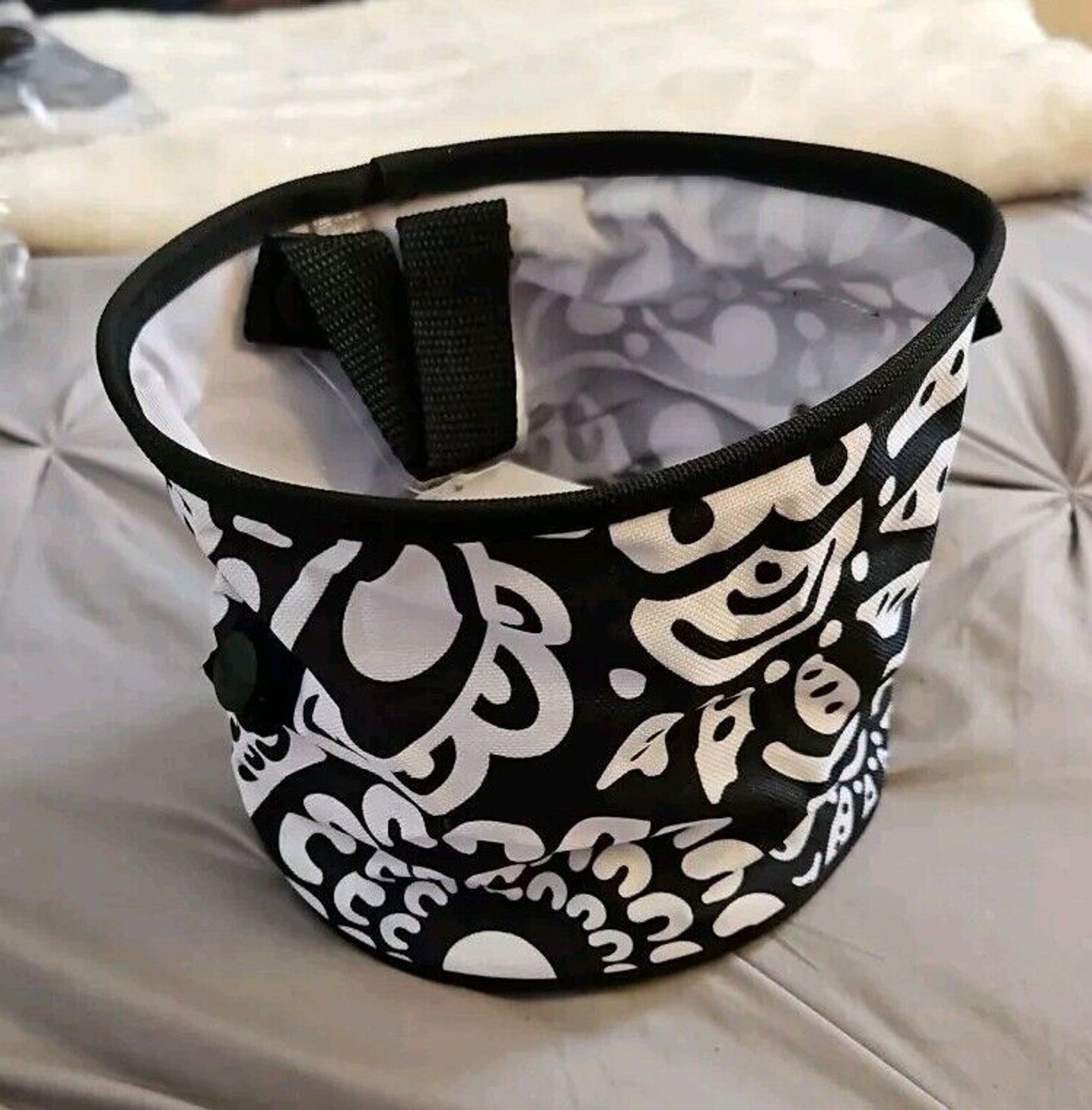 New Thirty-One Small Round Oh-Snap Bin Black Playful Parade
