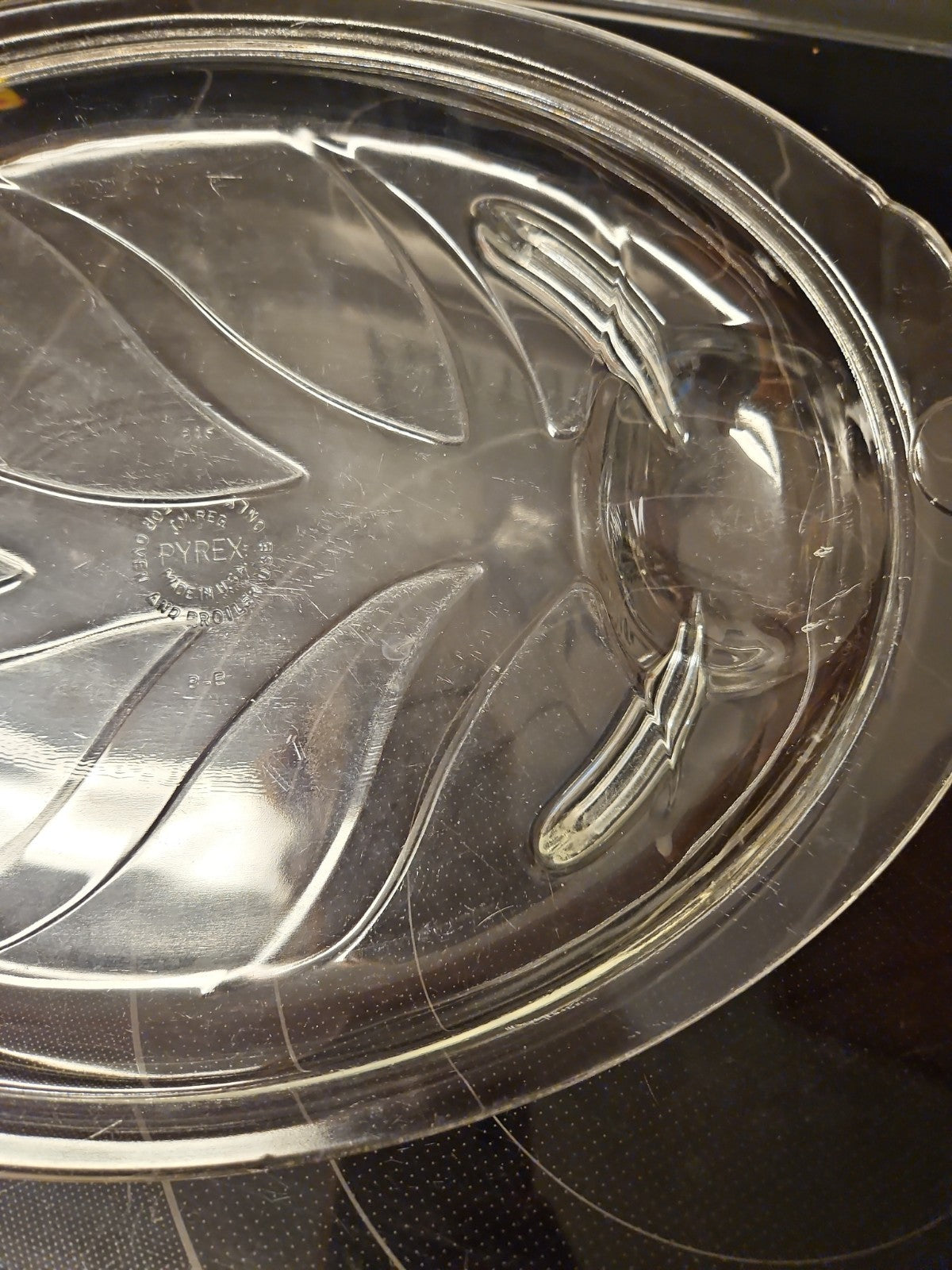Vintage Pyrex 815 Clear Glass Tree of Life 15" Serving Platter w/Drip Well