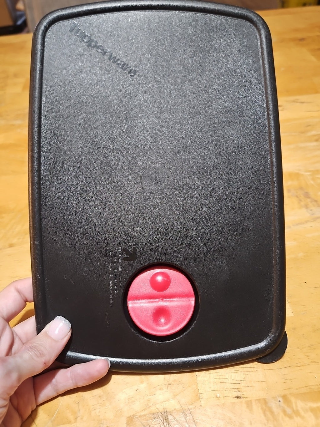 Vintage Tupperware Rock N Serve Vented Replacement Lid #3382B Black & Red 11 X 8