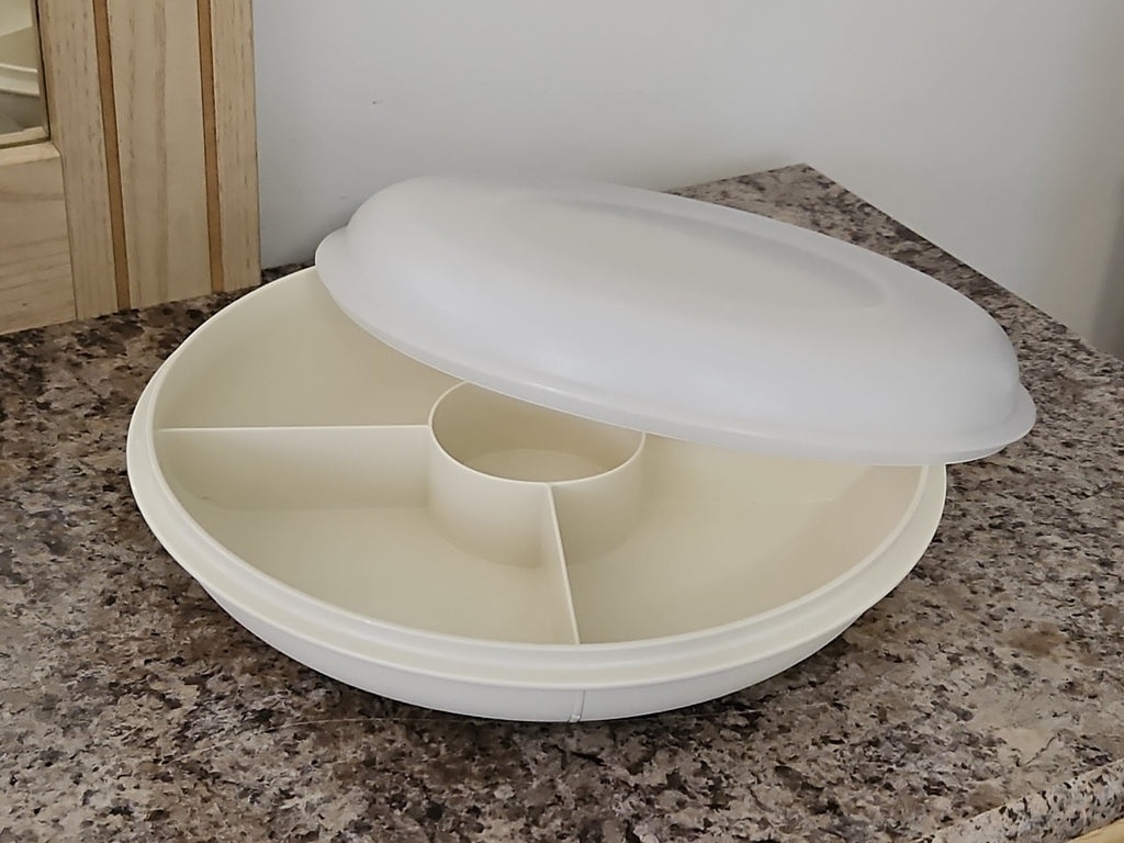 Tupperware Serve-It-All Divided Veggie Tray Snack Relish Tray #1708 w/ Lid #1709