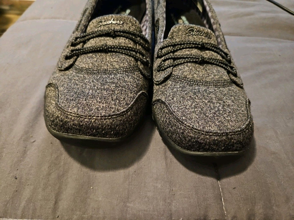 SKECHERS RELAXED FIT AIR-COOLED MEMORY FOAM SIZE 9.5 WOMEN'S WORN TWICE