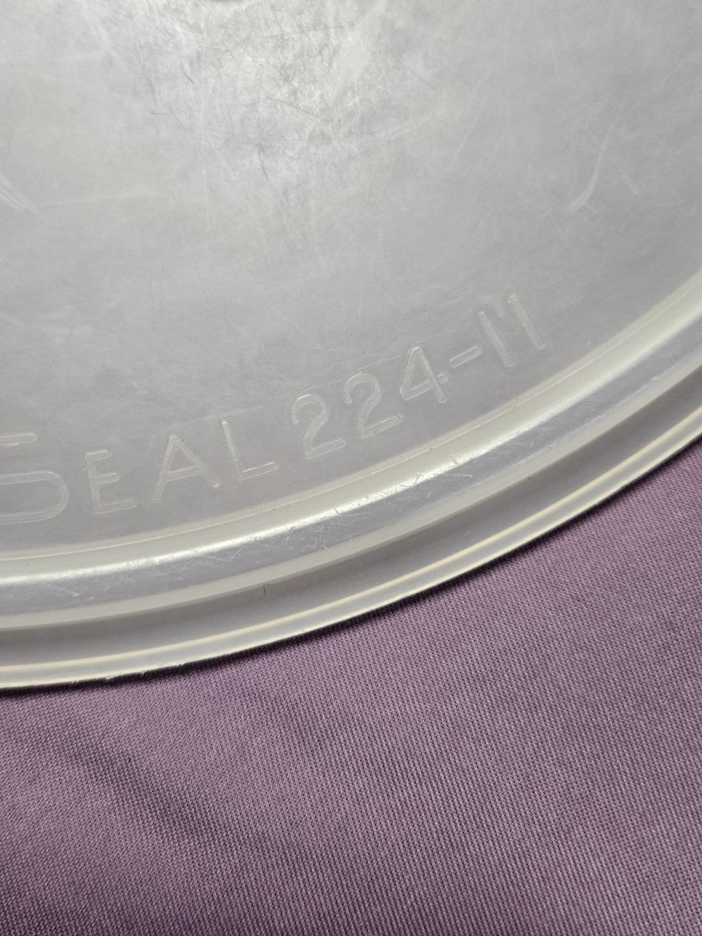 Vintage Tupperware Sheer Cupcake Keeper #242 w/Lid Seal #224 READ
