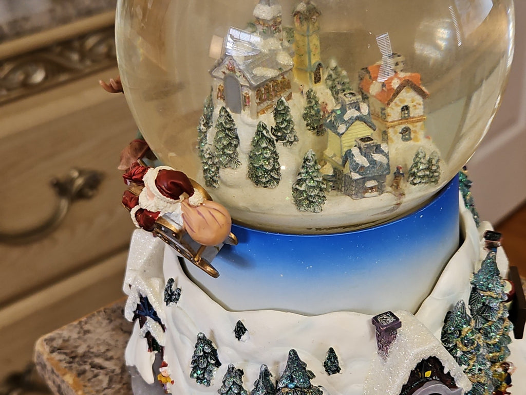 PartyLite 2003 Olde World Village Snow Globe Musical Tealight P7922 EUC Read